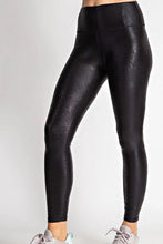Load image into Gallery viewer, Black Snake Skin Chintz Butter Leggings
