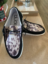 Load image into Gallery viewer, Black Slip on shoes - Boutique Brand hey dude style
