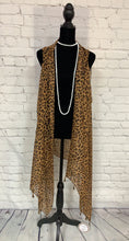 Load image into Gallery viewer, Leopard Vest
