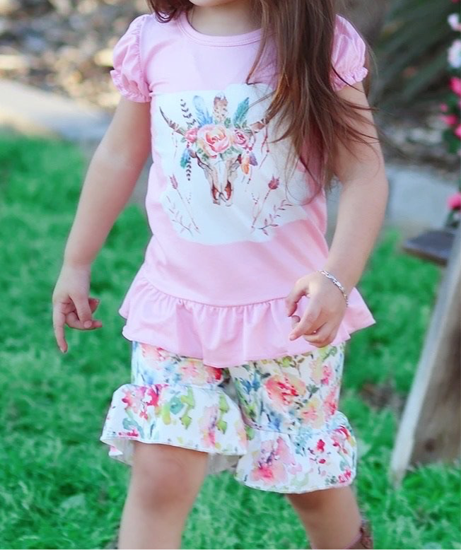 COW SKULL PRINTED RUFFLE TOP WITH FLORAL SHORTS