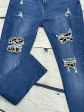 Load image into Gallery viewer, Denim Jeans with Leopard Patches

