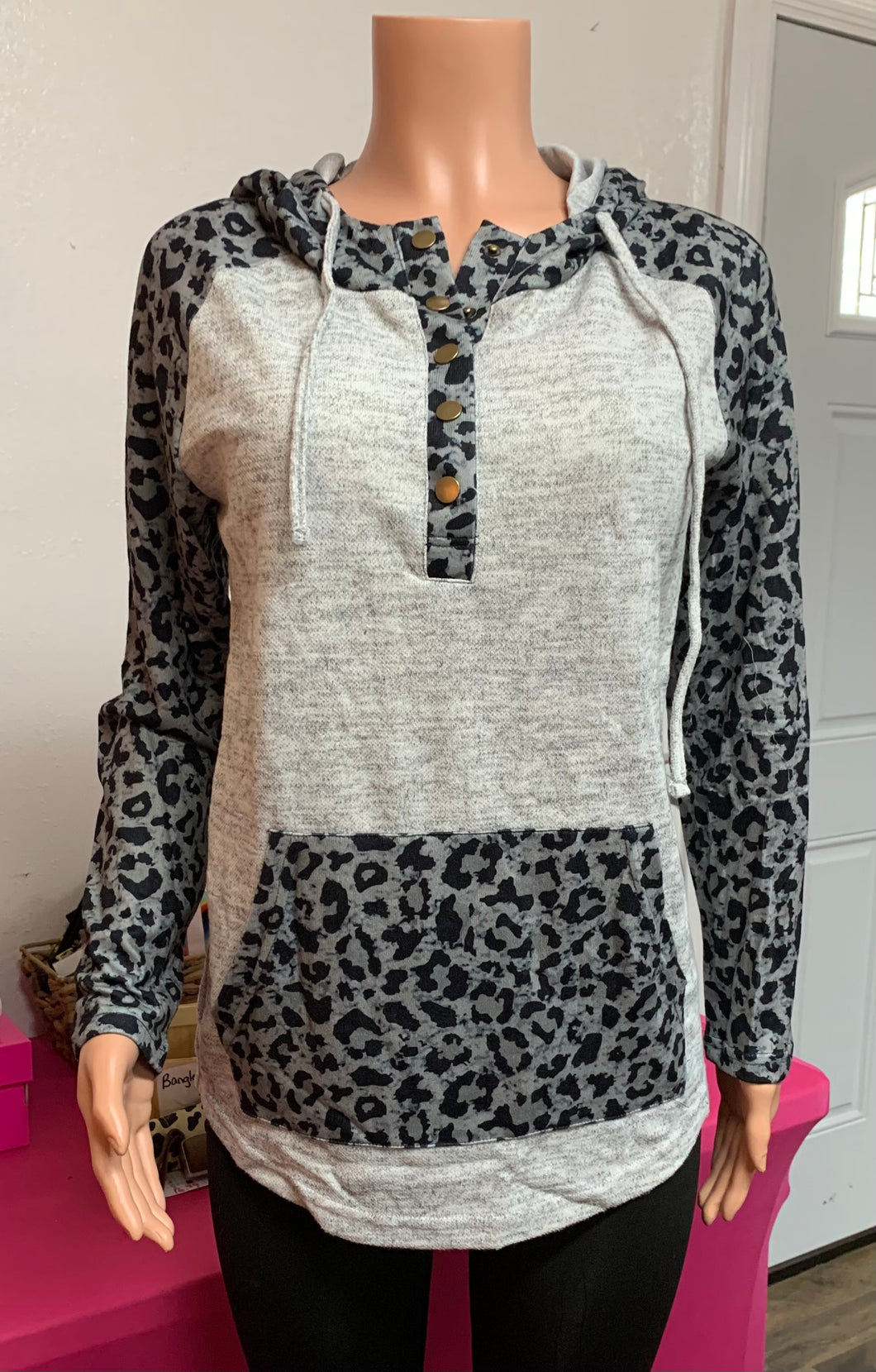 Grey Leopard Pullover with hood & pockets