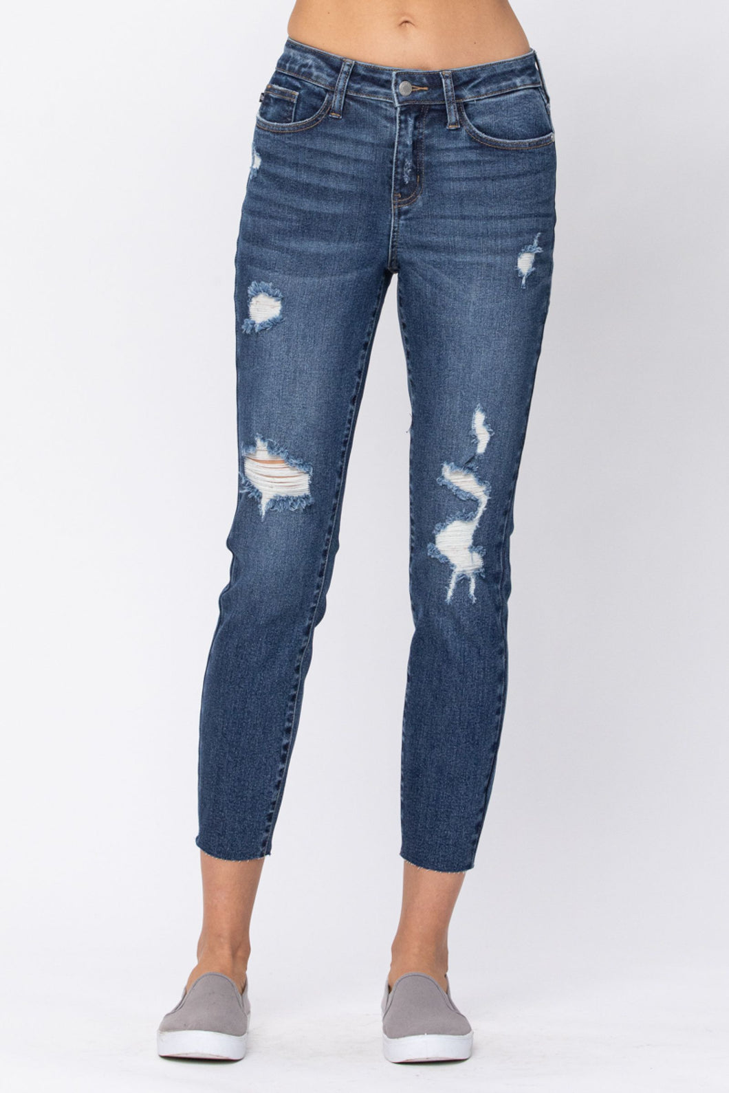 Judy Blue Mid-Rise Vintage Cut Off Relaxed Fit Jeans